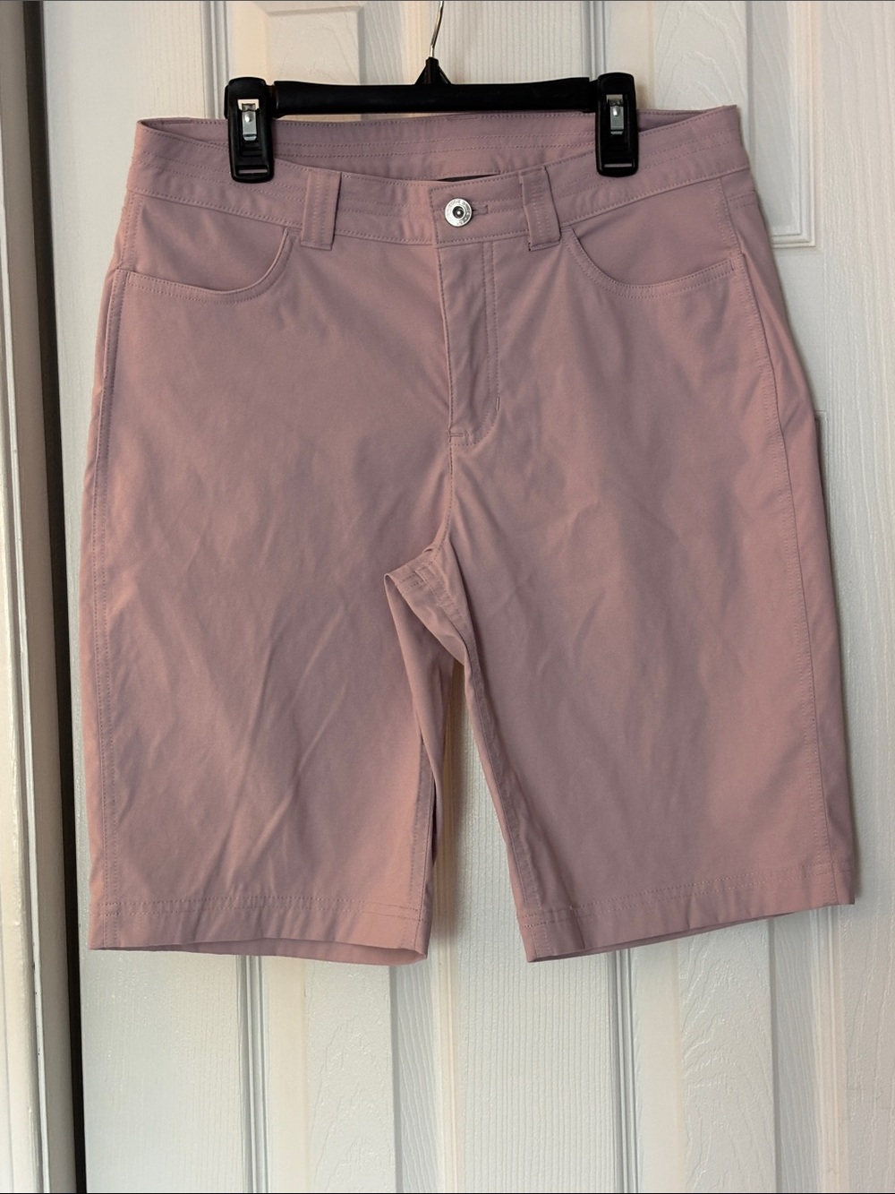 Eddie Bauer Light Pink Comfortable Stretch Bermuda Shorts!!